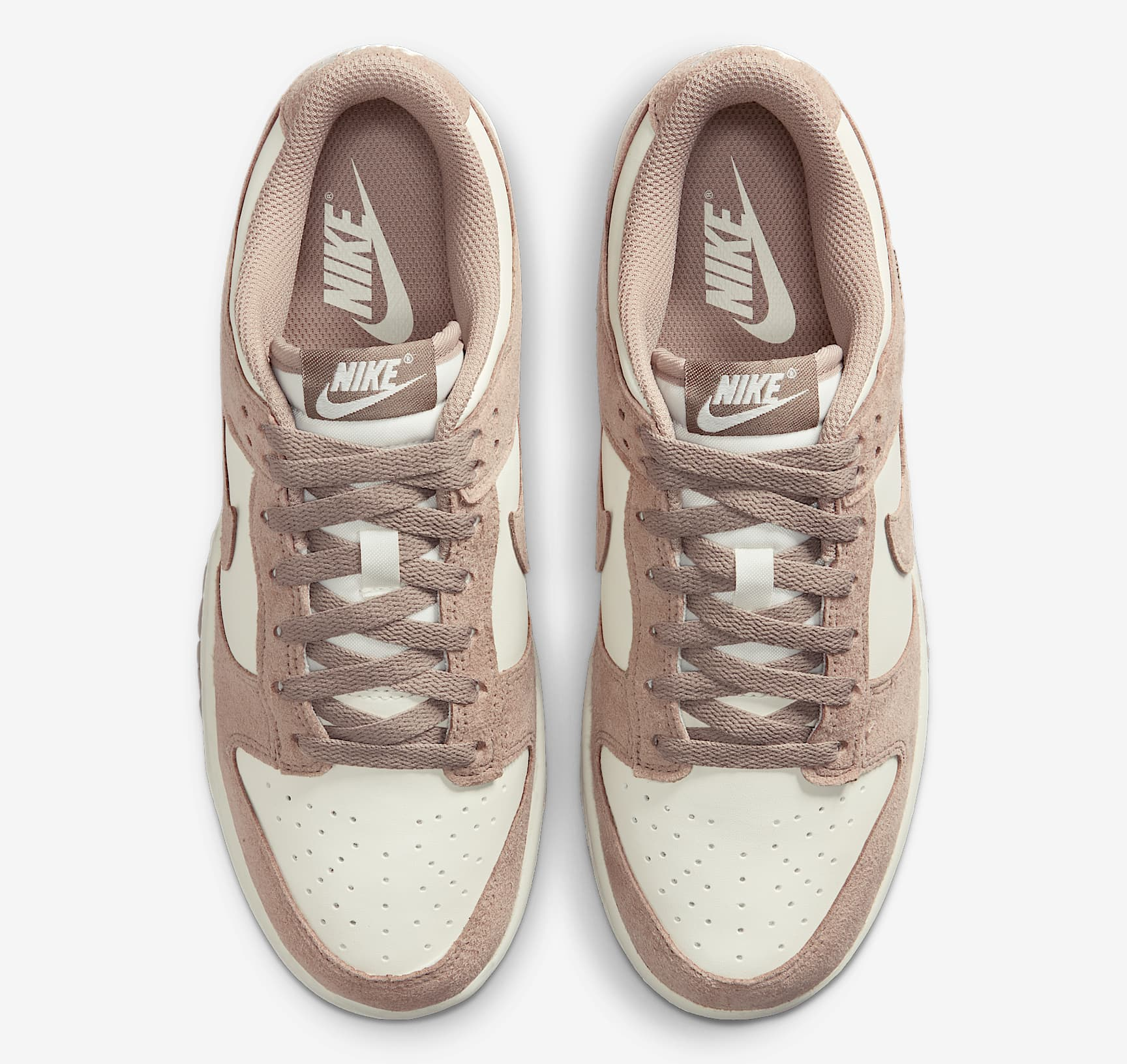 Alternative view of Giày Nike Dunk Low ‘Malt Gold’ IB4417-105