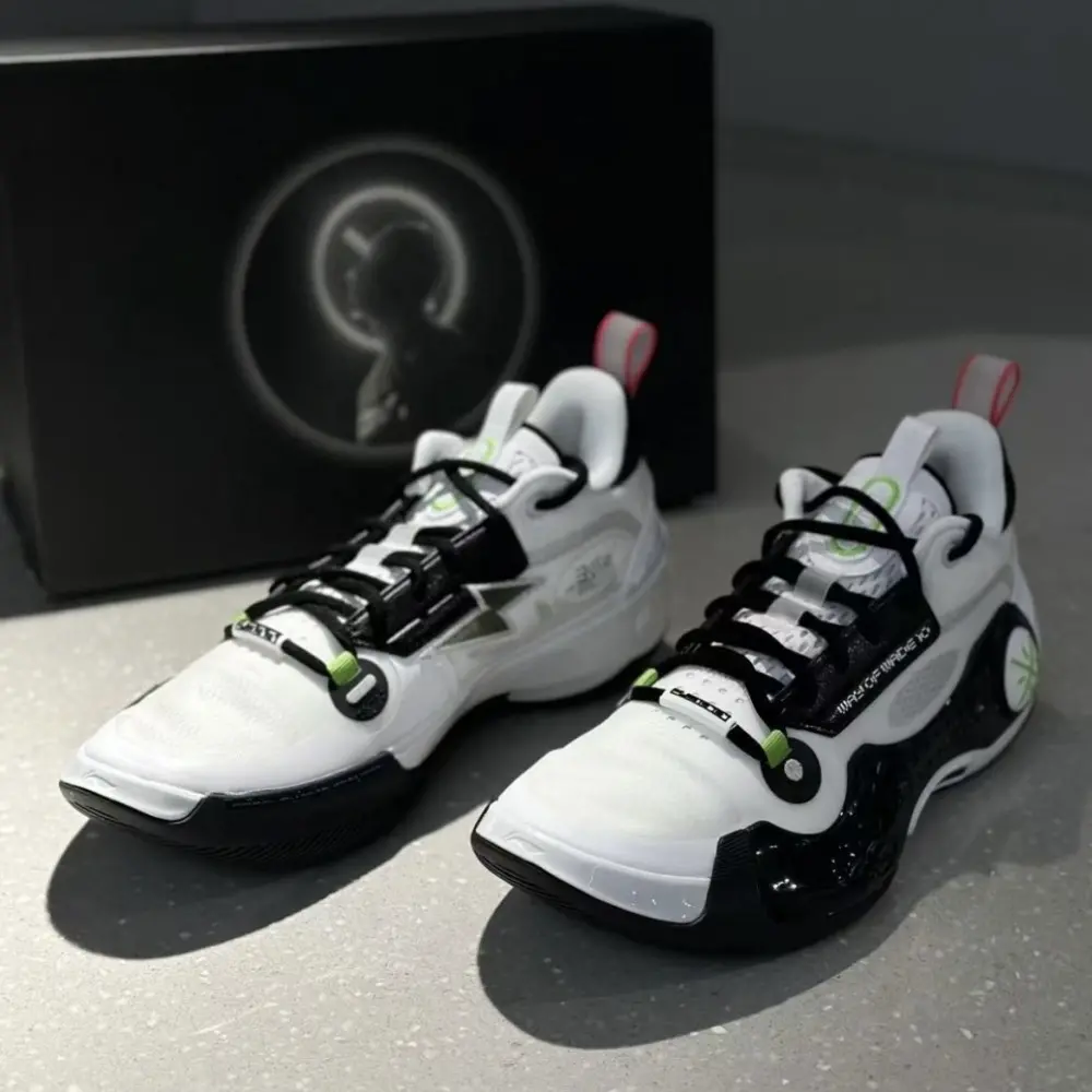 Alternative view of Giày Lining Way Of Wade 10 Low ‘Panda’ ABAS083-28