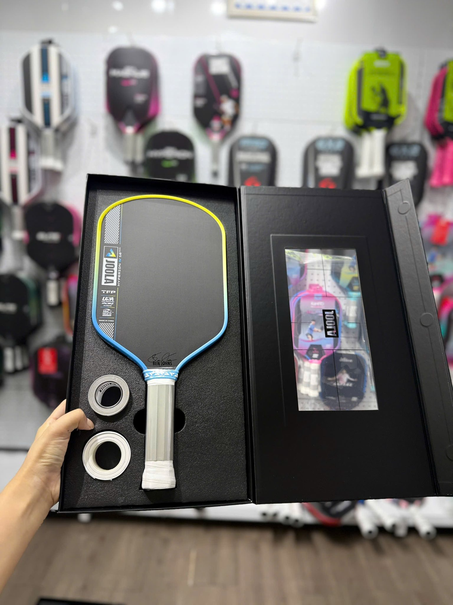 Vợt Pickleball Joola Hyperion Pro IV 16mm - Vietnam Colorway 'Blue Yellow' - Ảnh 6