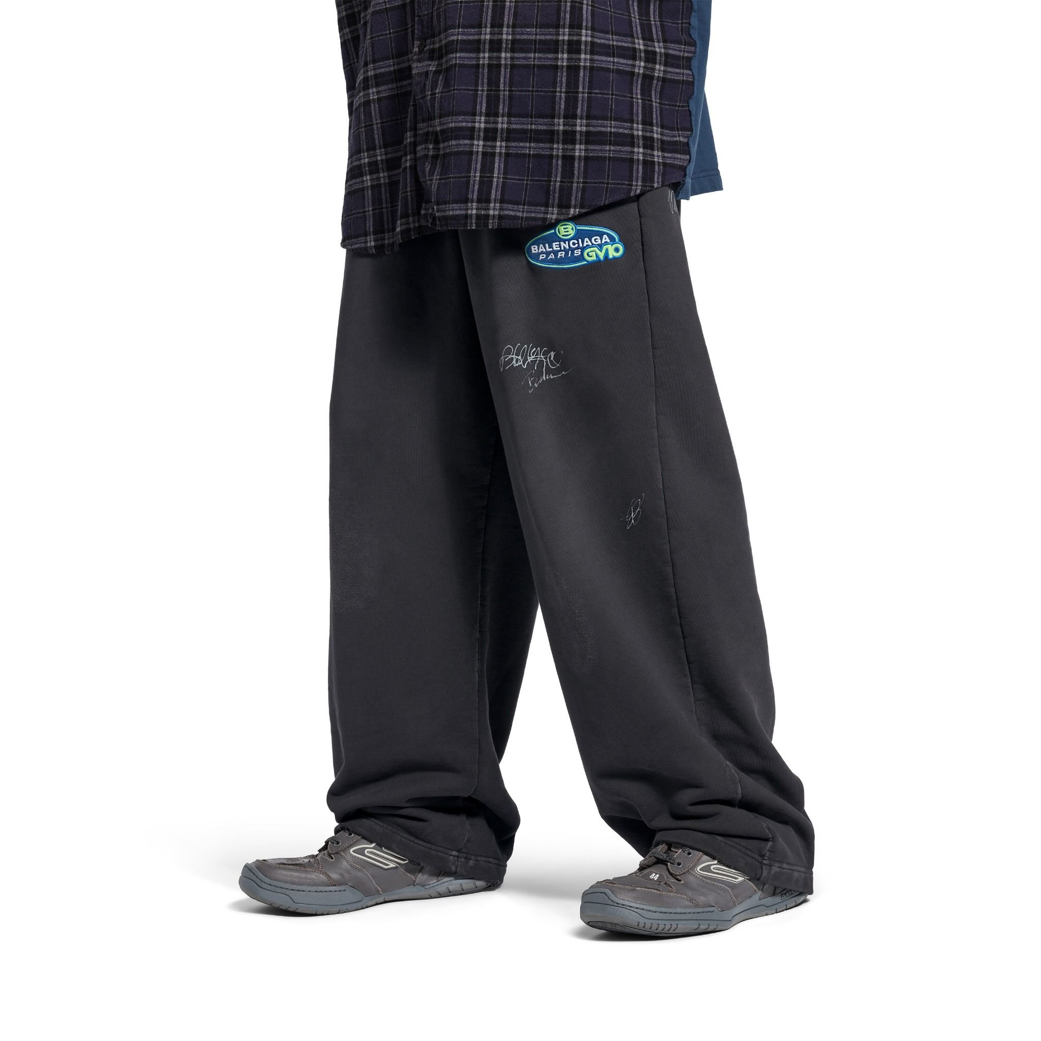 Giày Balenciaga Hamptons Worn-out Trainers 'Grey' 841765WCURB1190 - Ảnh 3