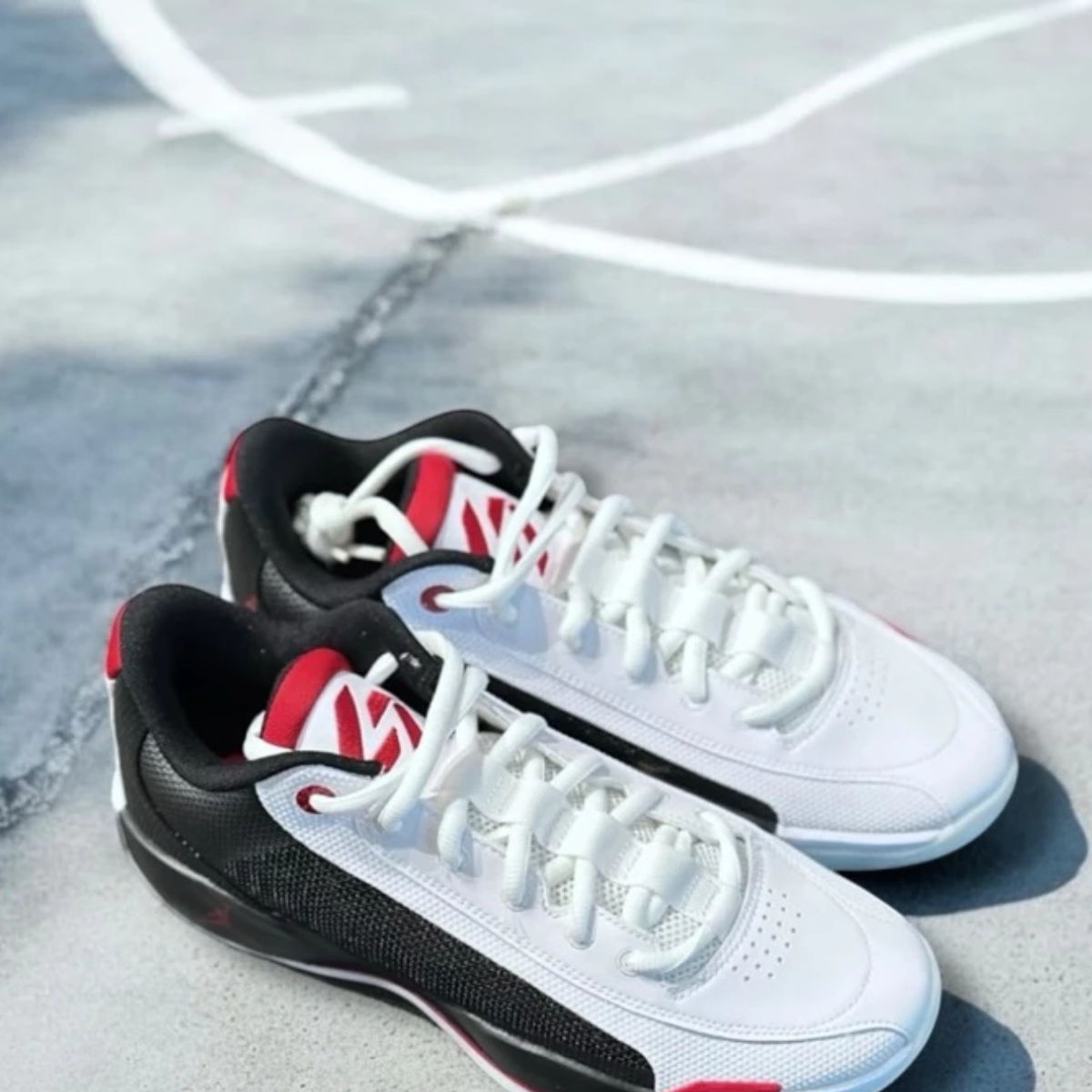 Giày Nike Air Jordan Luka .77 ‘Bloodline’ HF0819-101 - Ảnh 5