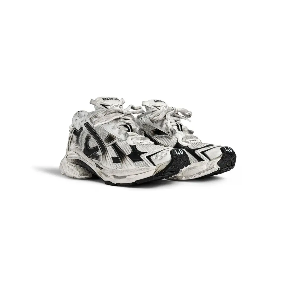 Alternative view of Giày Balenciaga Runner Gradient Trainers 'White' 772767WRUNG9010