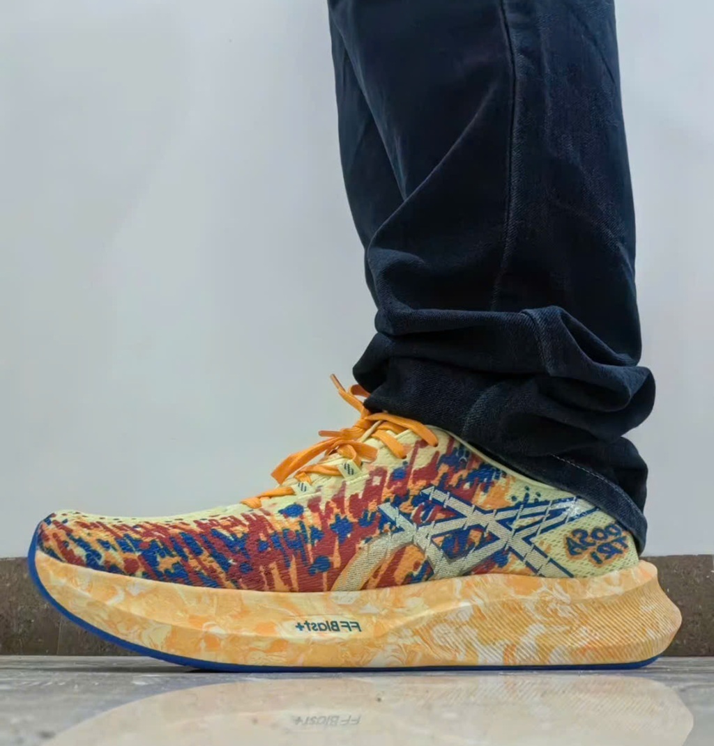 Alternative view of Giày Asics NOOSA TRI 16 'HUDDLE YELLOW' 1011B872-751