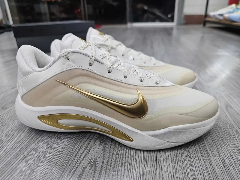 Giày Nike A’ja Wilson A’One ‘Gold Dynasty’ FZ8606-102 - Ảnh 3