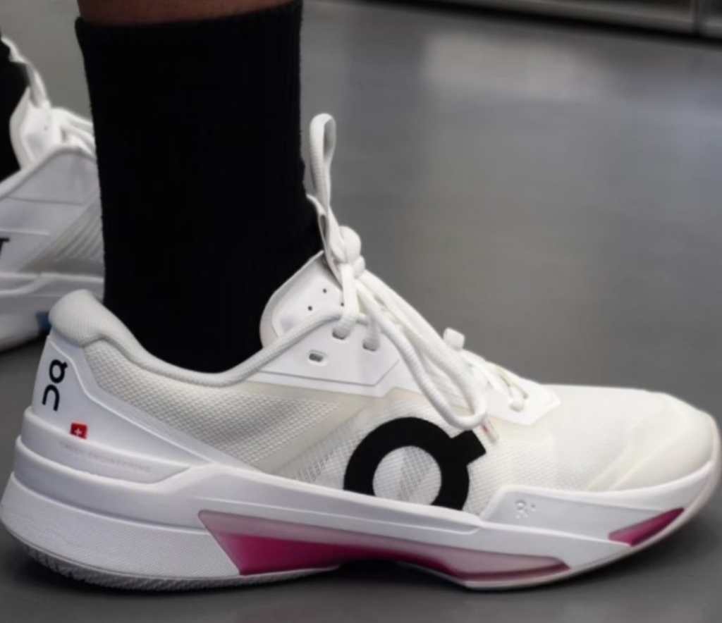 Alternative view of Giày On The Roger Pro Fire ‘White Pink’ 3MF30102626