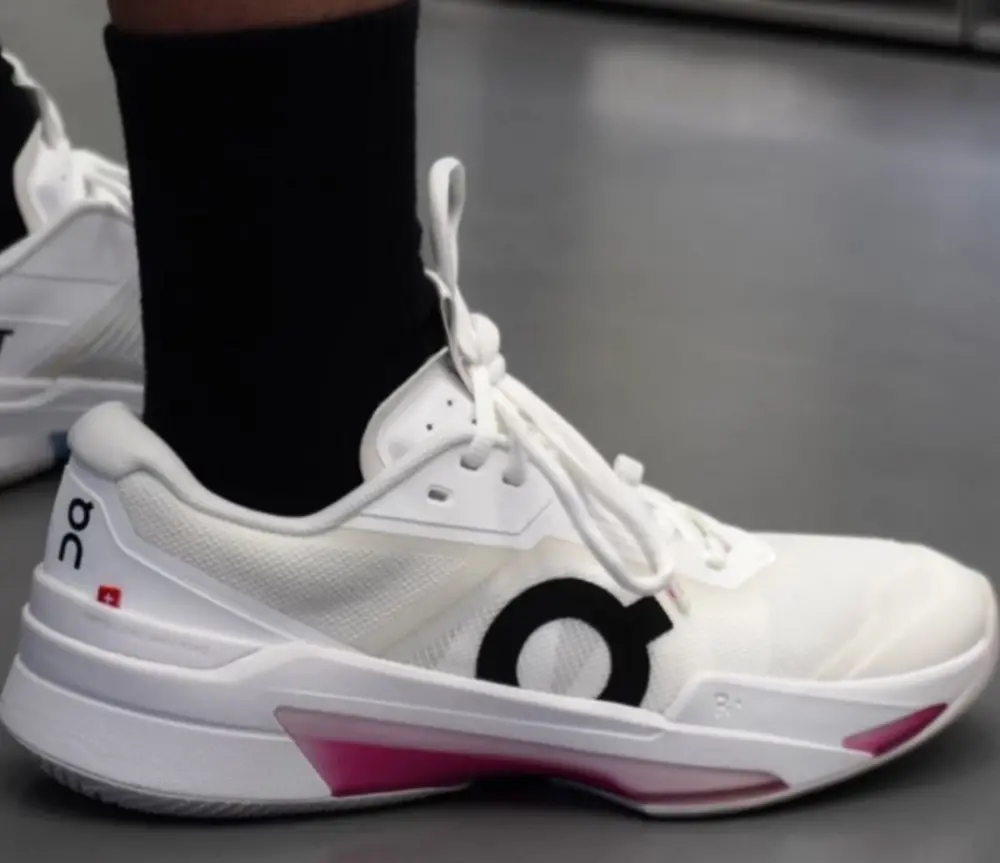 Alternative view of Giày On The Roger Pro Fire ‘White Pink’ 3MF30102626