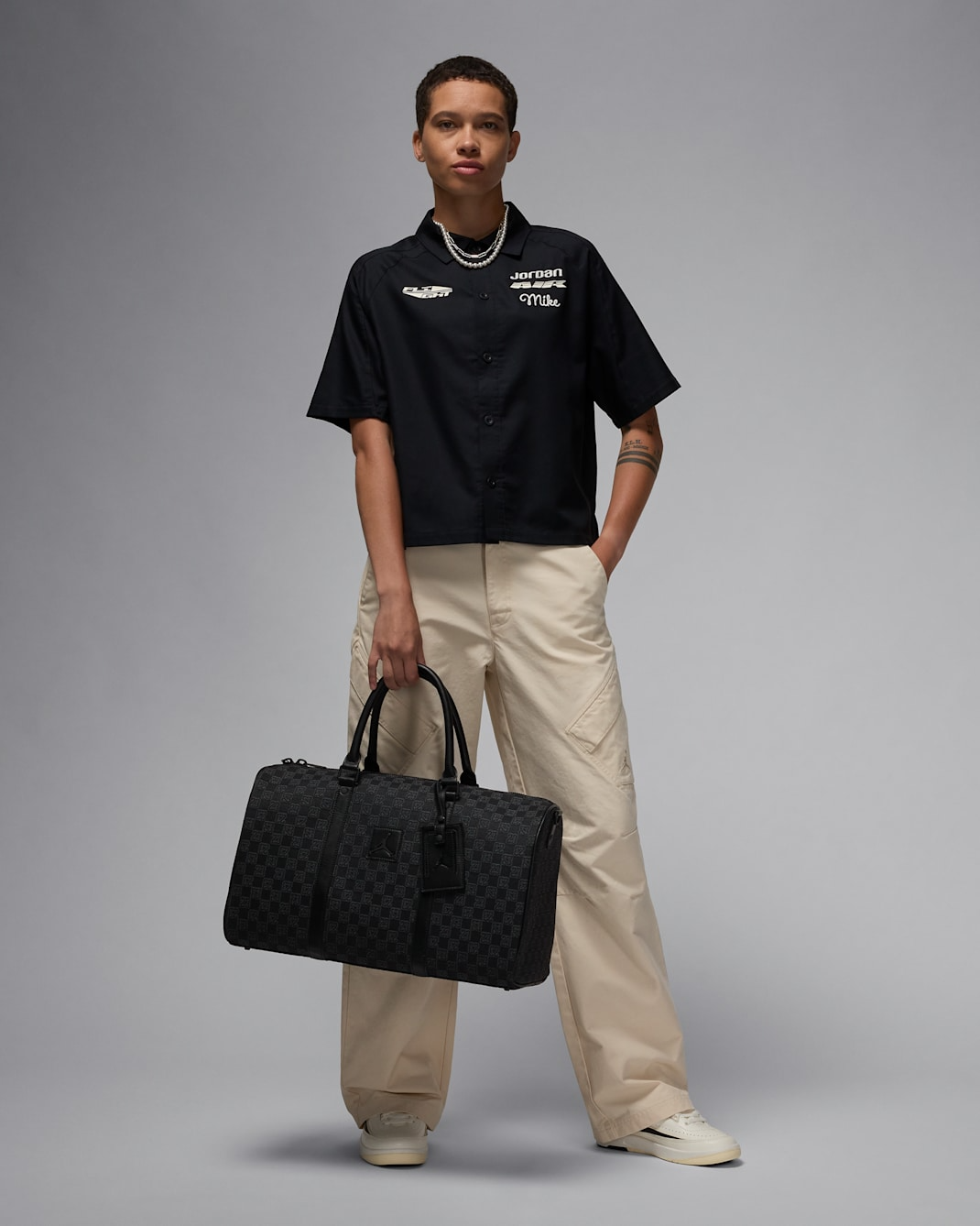 Alternative view of Túi Nike Jordan Monogram Duffle 'Black' FJ6787-013