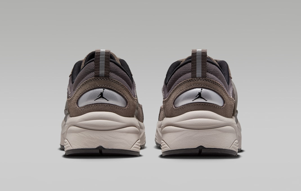Giày Nike Jordan Trunner O/S ‘Cave Stone’ IB3722-201 - Ảnh 4