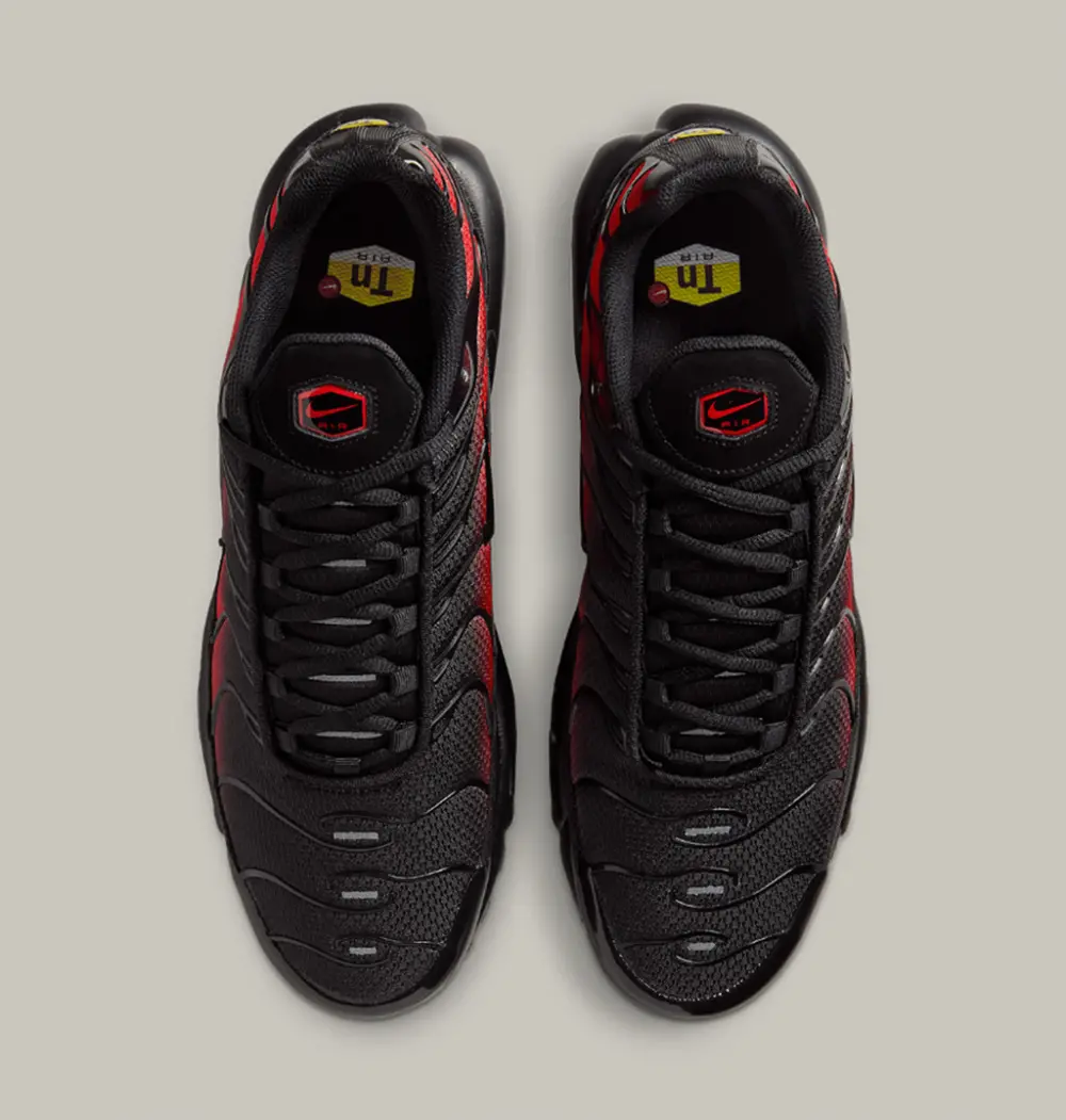 Alternative view of Giày Nike Air Max Plus ‘Black Noble Red’ DM0032-021