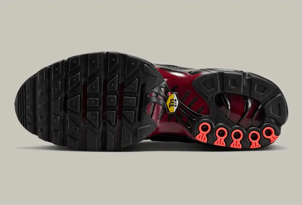 Giày Nike Air Max Plus ‘Black Noble Red’ DM0032-021 - Ảnh 5