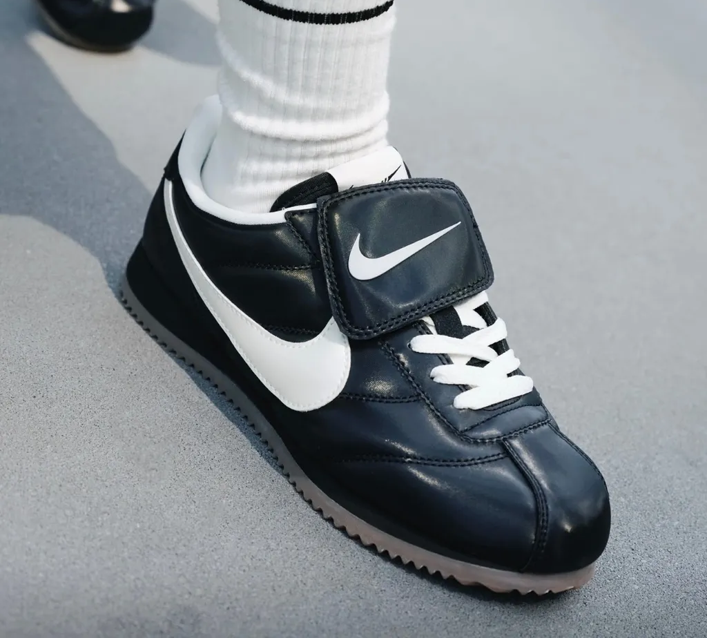 Alternative view of Giày Nike Cortez SE 'Black' IM4843-010