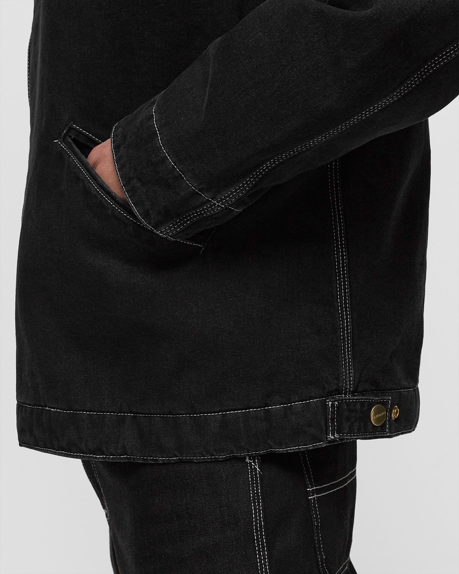 Alternative view of Áo Carhartt WIPOG Detroit 'Black' I033039-89-01