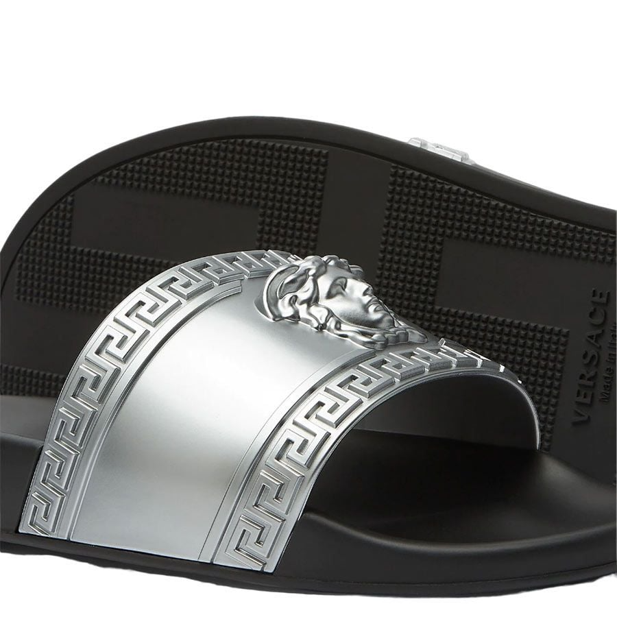 Alternative view of Dép Versace Palazzo Slides 'Silver' DSU5883-DGOLG-2E180