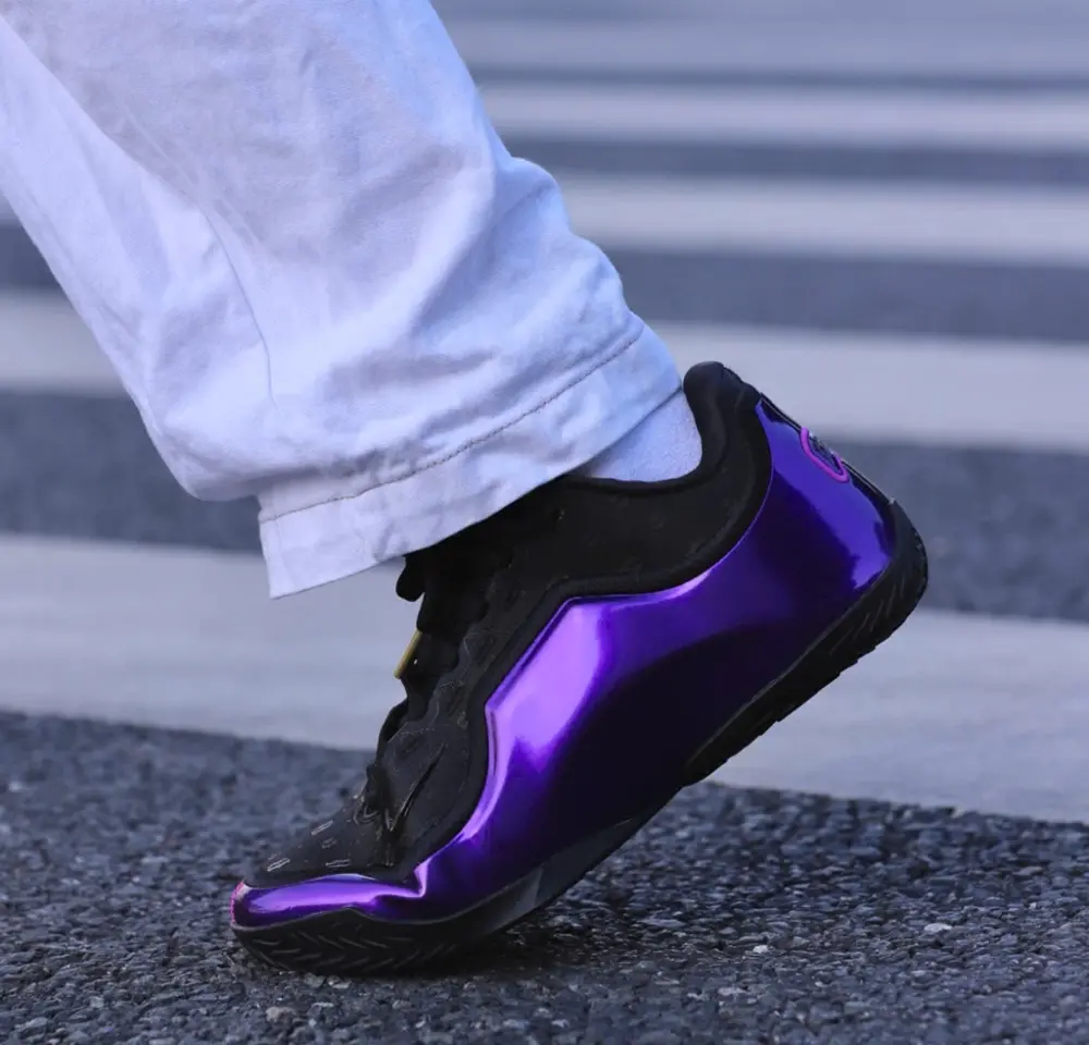 Giày Nike LeBron 23 ‘Metallic Gold Purple’ IQ6709-001 - Ảnh 3