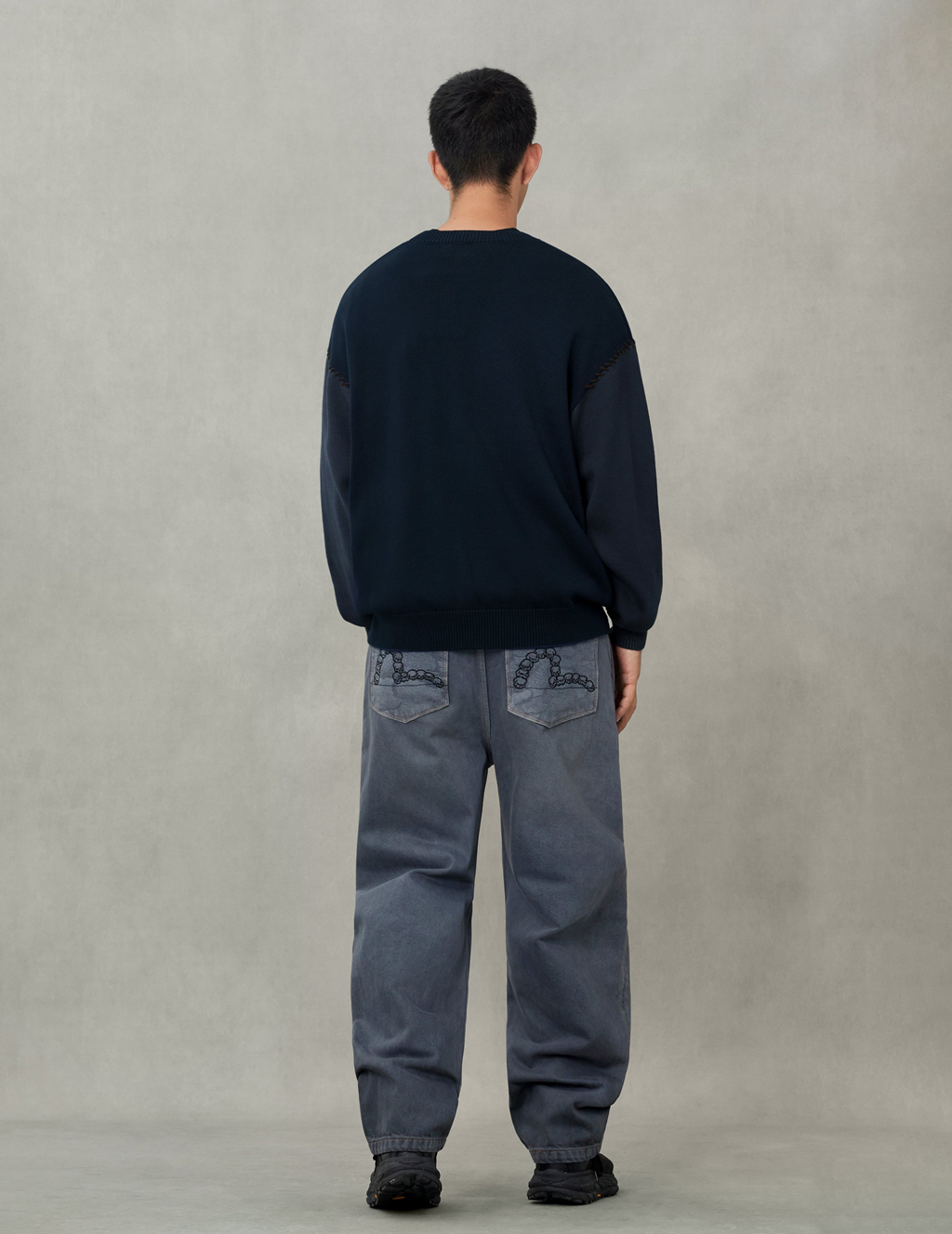 Alternative view of Áo Evisu Skull and Seagull Jacquard Color-Blocking Knit Sweater 'Navy' 2EAHTM5SR7022OSAC