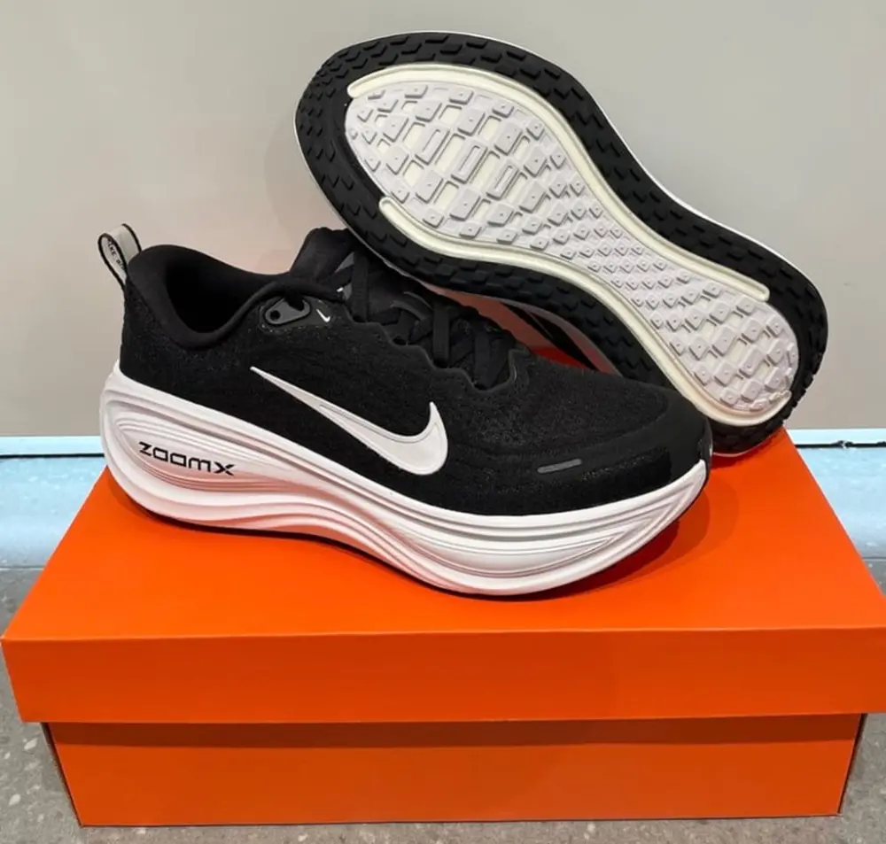 Giày Nike Vomero Plus ‘Metallic Dark’ HV8150-002 - Ảnh 3
