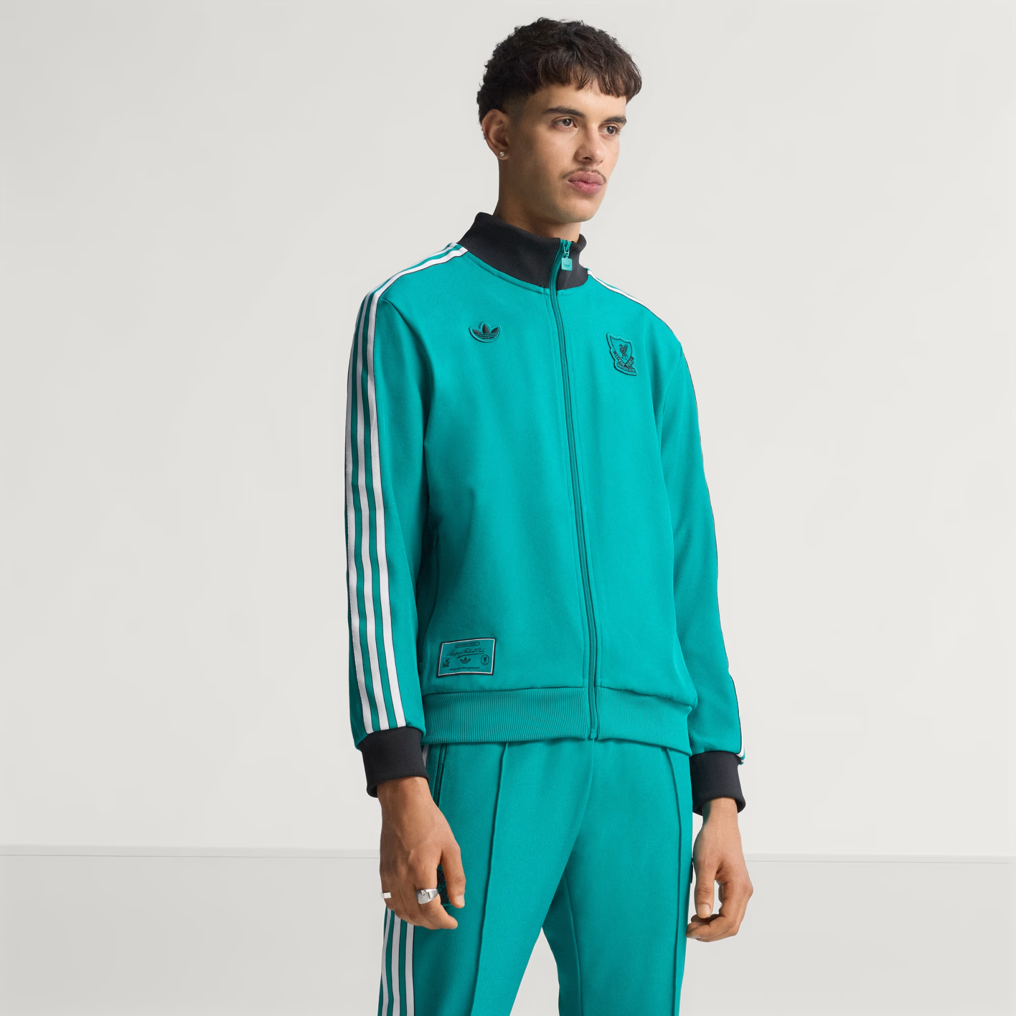 Alternative view of Áo Adidas Track Top Liverpool ‘Sea Green’ JW5464