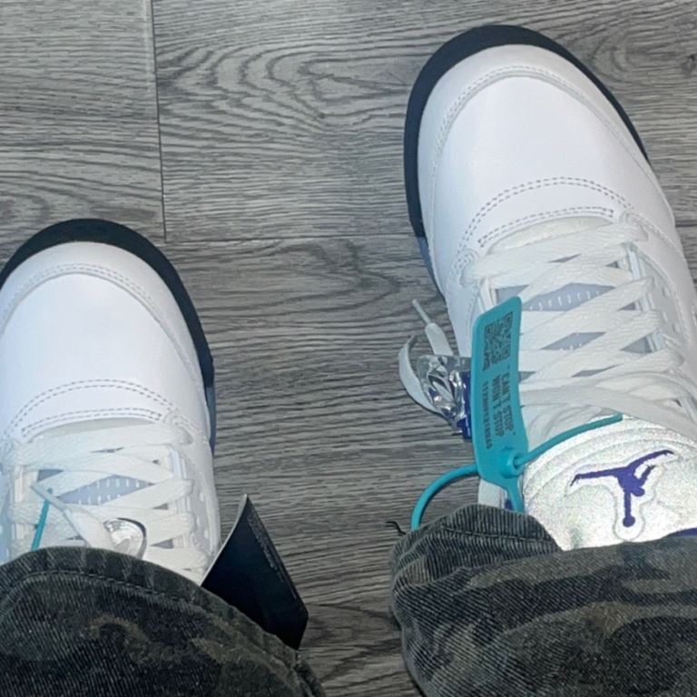 Alternative view of Giày Nike Air Jordan 5 Retro GS ‘Concord’ 440888-141