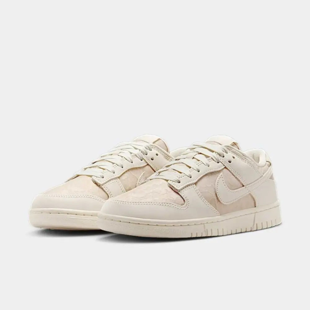 Alternative view of Giày Nike Dunk Low ‘Light Orewood Brown’ HJ5870-100