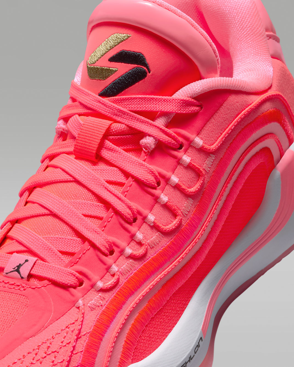 Alternative view of Giày Nike Air Jordan Luka 4 ‘Flash Crimson’ HJ5225-600