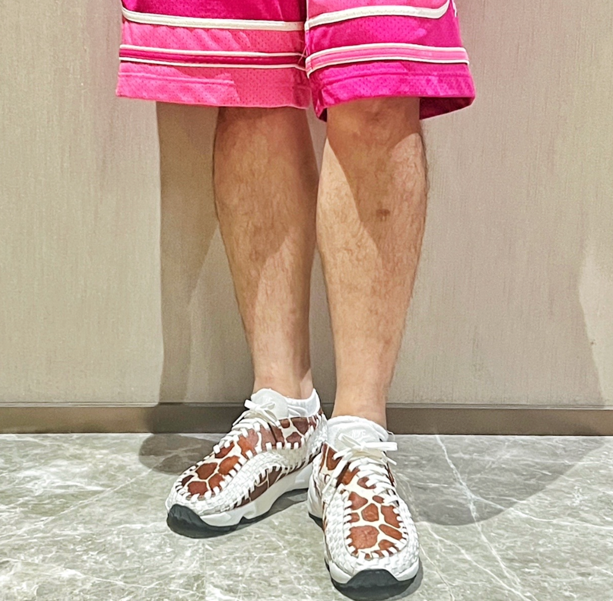 Alternative view of Giày Nike Air Footscape Woven ‘Cow Print’ FB1959-100