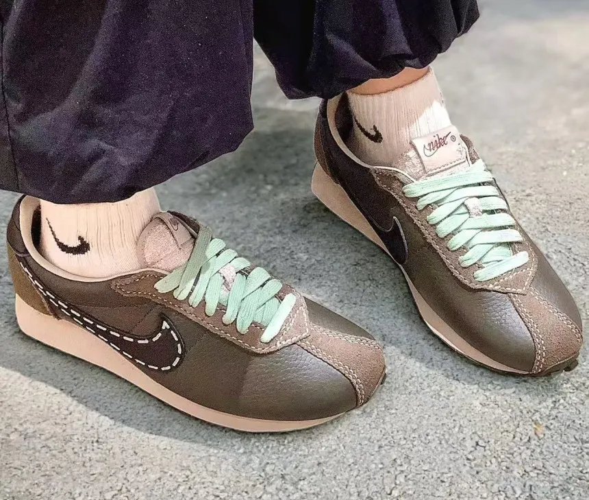 Alternative view of Giày Nike LD-1000 'Black' IQ1124-002