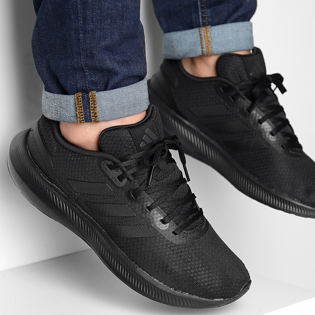 Alternative view of Giày Adidas Runfalcon 3.0 Low ‘Black Carbon’ HP7544