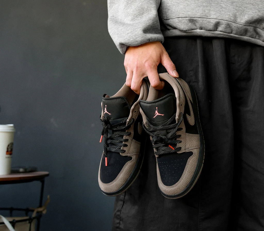 Giày Nike Air Jordan 1 Low SE ‘Olive Grey’ IB7109-005 - Ảnh 4