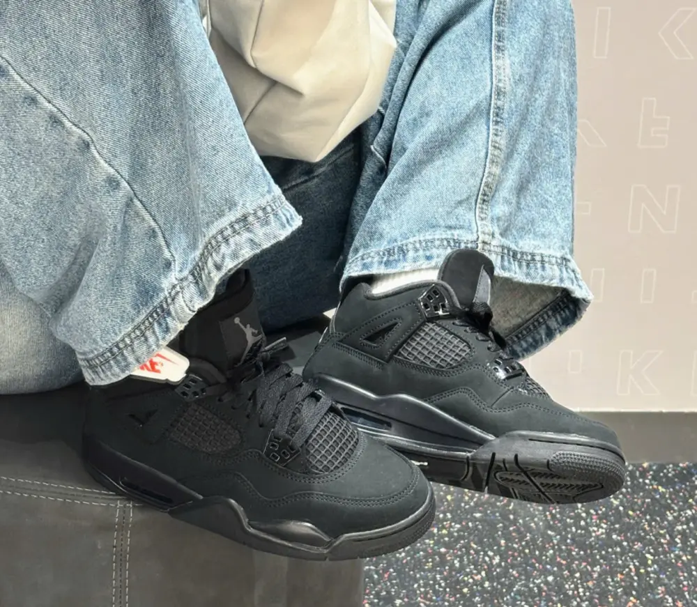 Giày Nike Air Jordan 4 Retro ‘Black Cat’ IB4171-010 - Ảnh 6