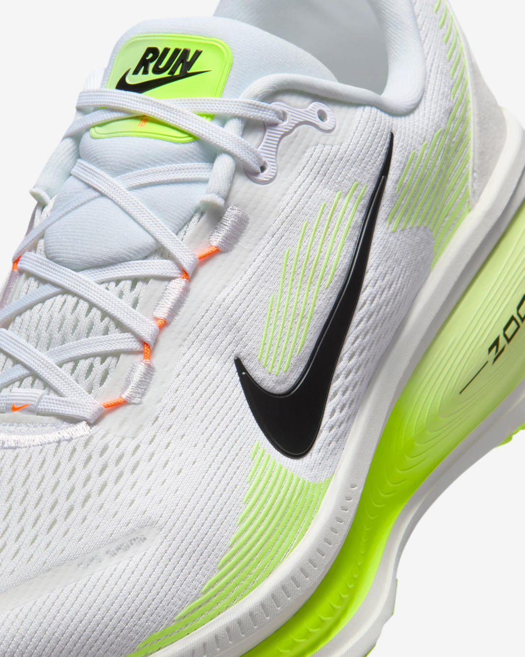 Alternative view of Giày Nike Vomero 18 'Barely Volt' HM6803-120