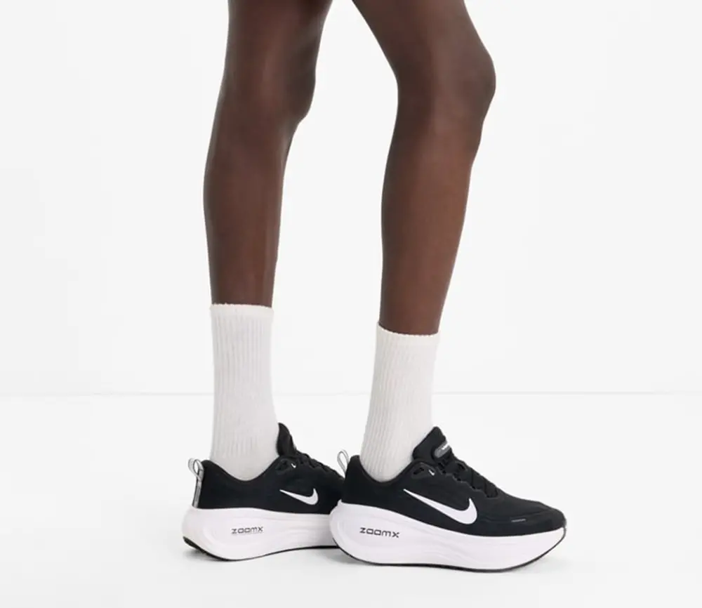Alternative view of Giày Nike Vomero Plus ‘Metallic Dark’ HV8150-002