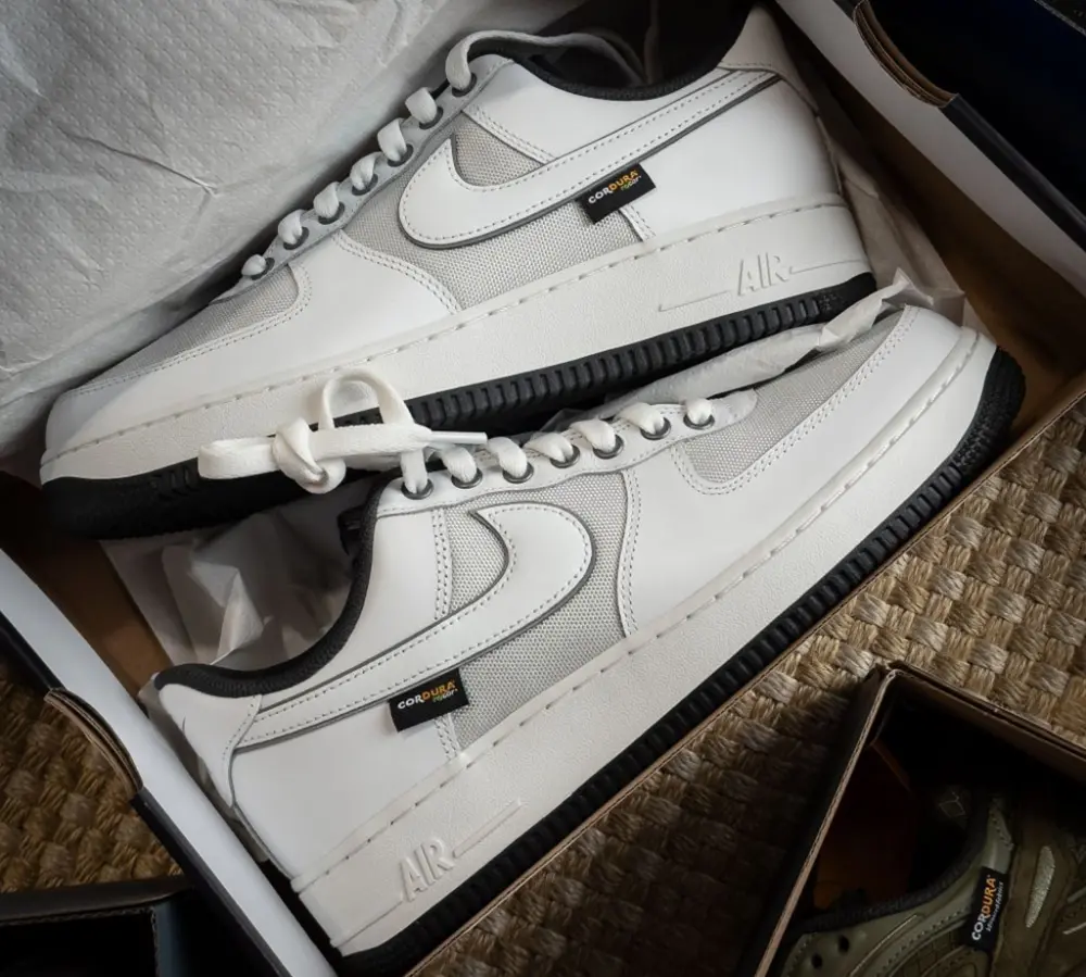 Giày Nike Air Force 1 Low ’07 LV8 ‘White Dark Smoke’ IM6001-121 - Ảnh 3