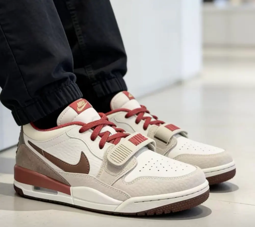 Alternative view of Giày Nike Air Jordan Legacy 312 ‘Grey’ IQ9783-121