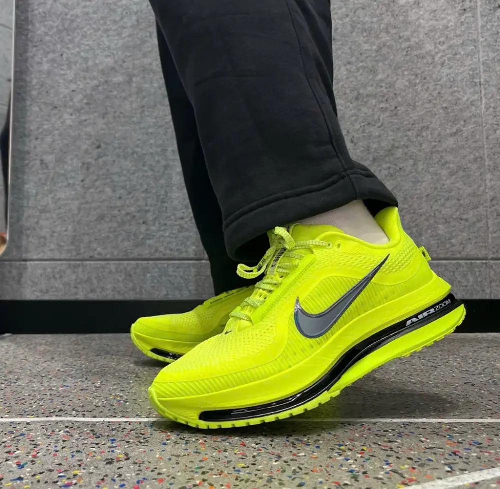 Giày Nike Air Zoom Pegasus Premium 'Volt' HQ2592-700 - Ảnh 3