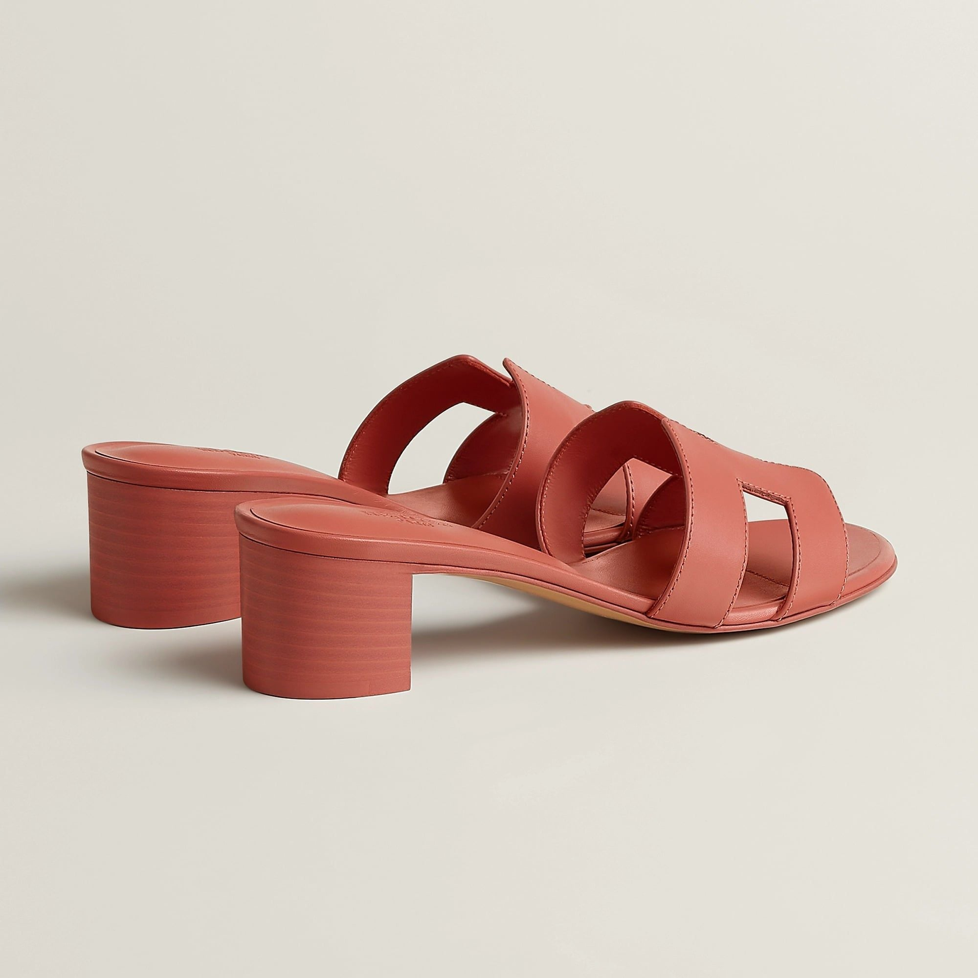 Alternative view of Dép Hermes Oasis Sandal 'Rouge Tomette' H141146ZvD6360