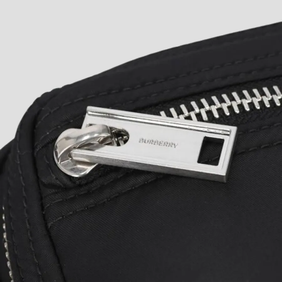 Alternative view of Túi Burberry Nylon Zipper Crossbody Bag 'Black' 80905701