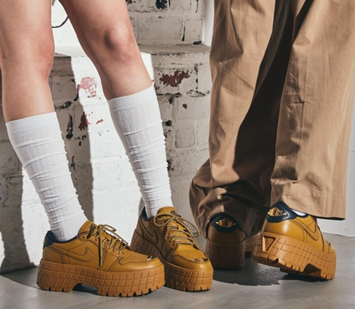 Alternative view of Giày Nike Air Jordan 1 Low Brooklyn 'Wheat' HF3184-700