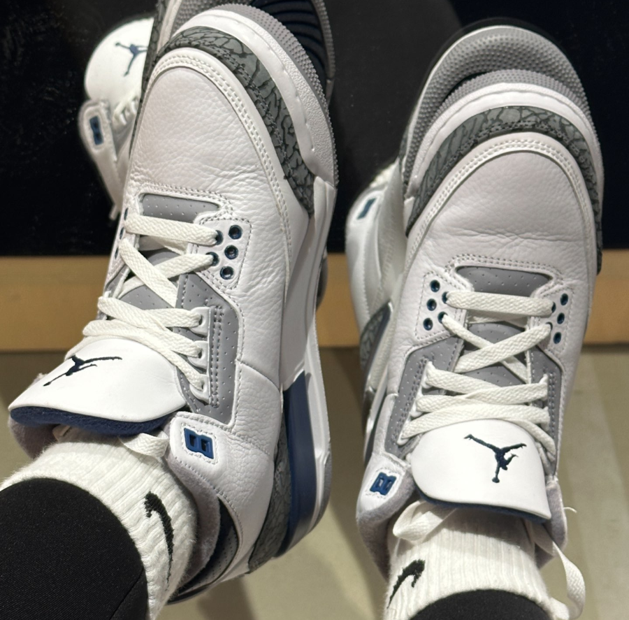 Alternative view of Giày Nike Air Jordan 3 Retro ‘Midnight Navy’ DM0967‑140