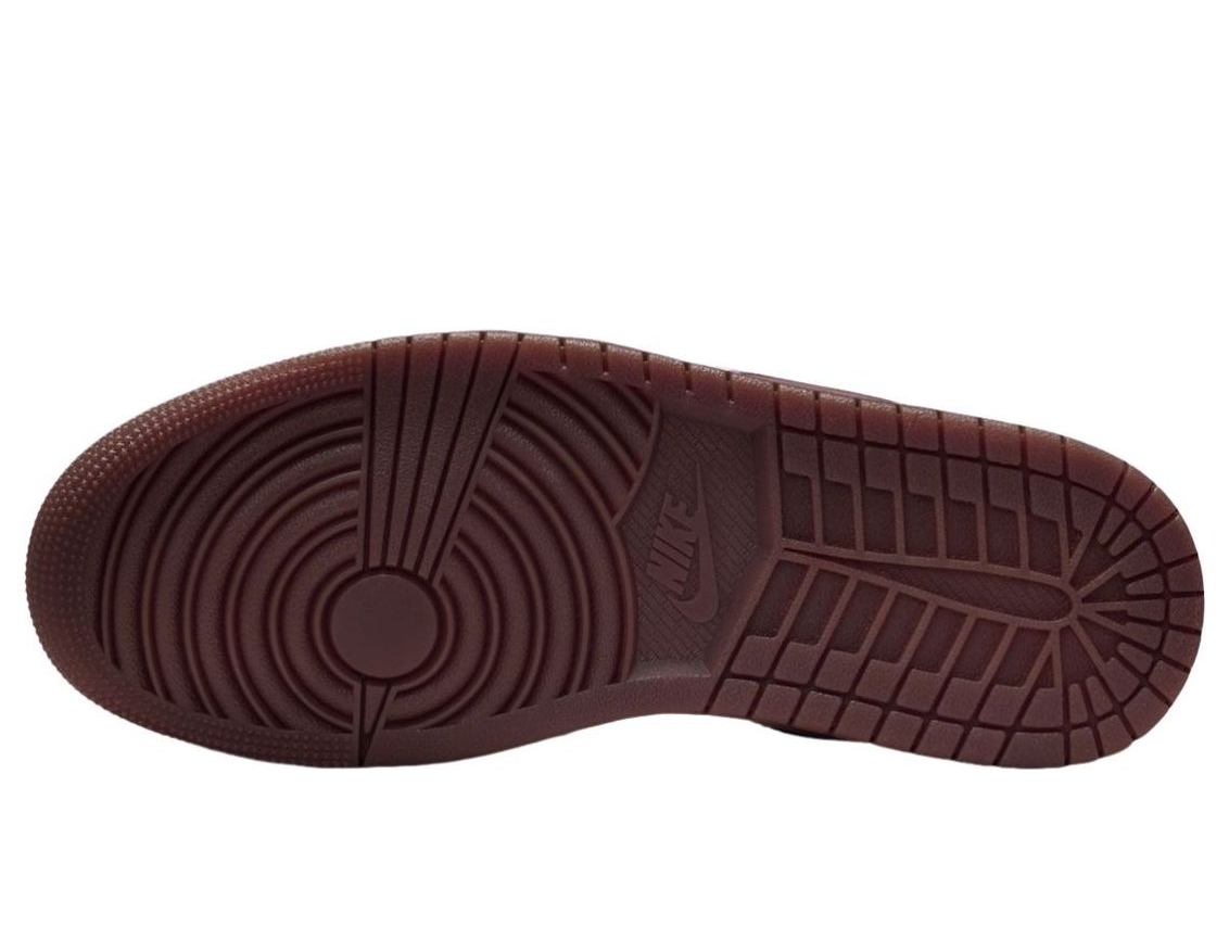 Alternative view of Giày Nike Air Jordan 1 Low 'Valentine’s Day' IQ9787-262