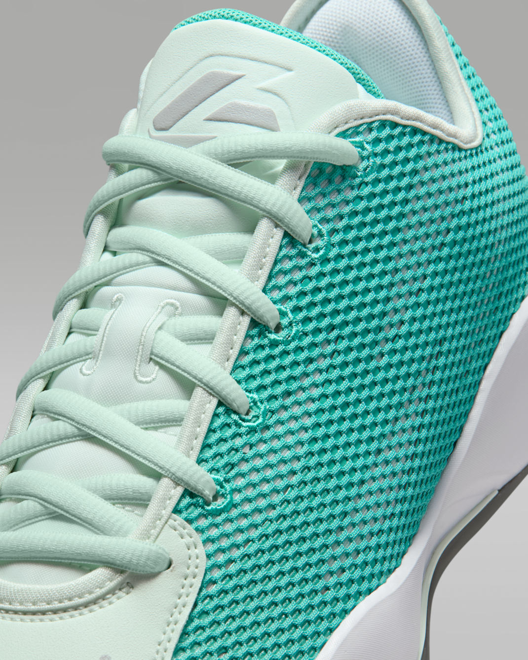 Alternative view of Giày Nike Air Jordan Luka 77 'Love Letter' IF1611-300