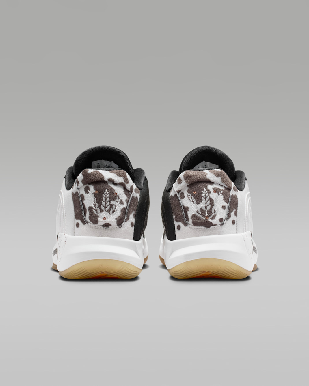 Alternative view of Giày Luka 4 PF 'Summit White' IB7904-100