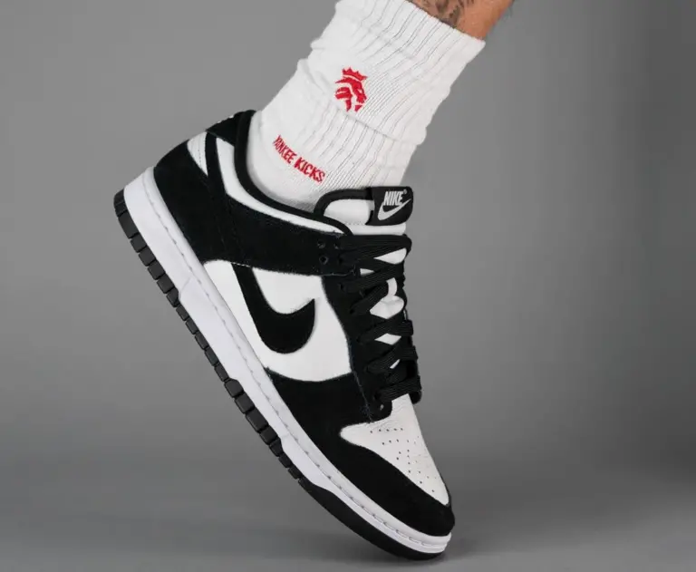 Giày Nike Dunk Low Retro SE ‘Suede Panda’ FQ8249-100 - Ảnh 3
