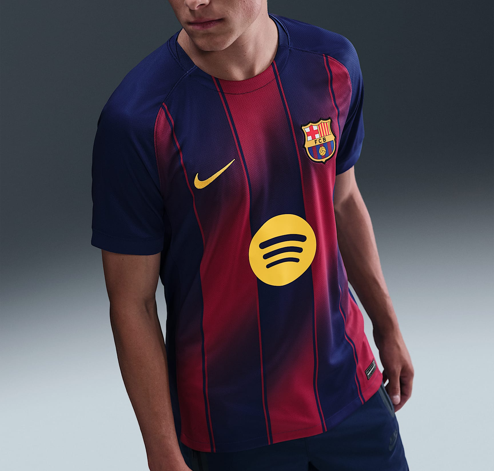 Alternative view of Áo Nike FC Barcelona 2025/26 Stadium Home ‘Blue Red’ HJ4590-456