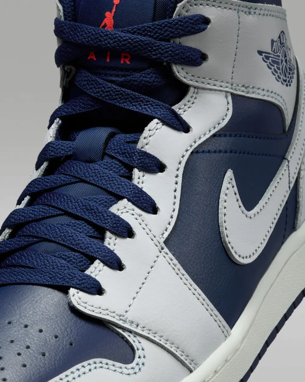 Giày Nike Air Jordan 1 Mid 'Blue Void' DQ8426-403 - Ảnh 3
