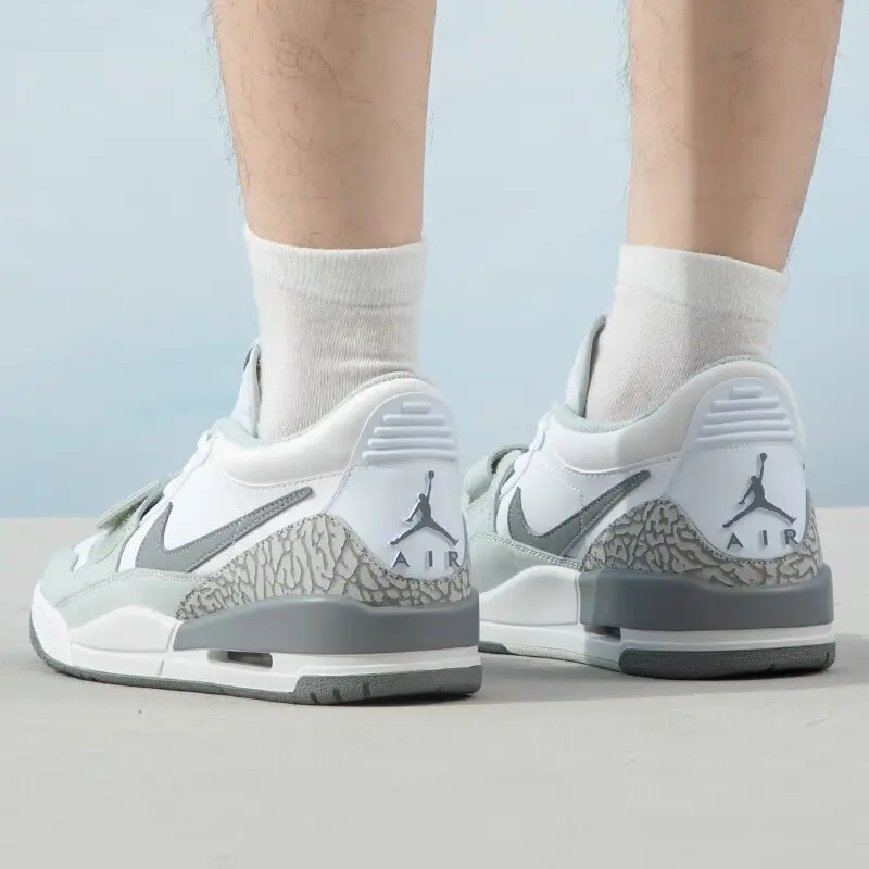 Alternative view of Giày Nike Air Jordan Legacy 312 Low ‘Sea Glass’ FV8115-101