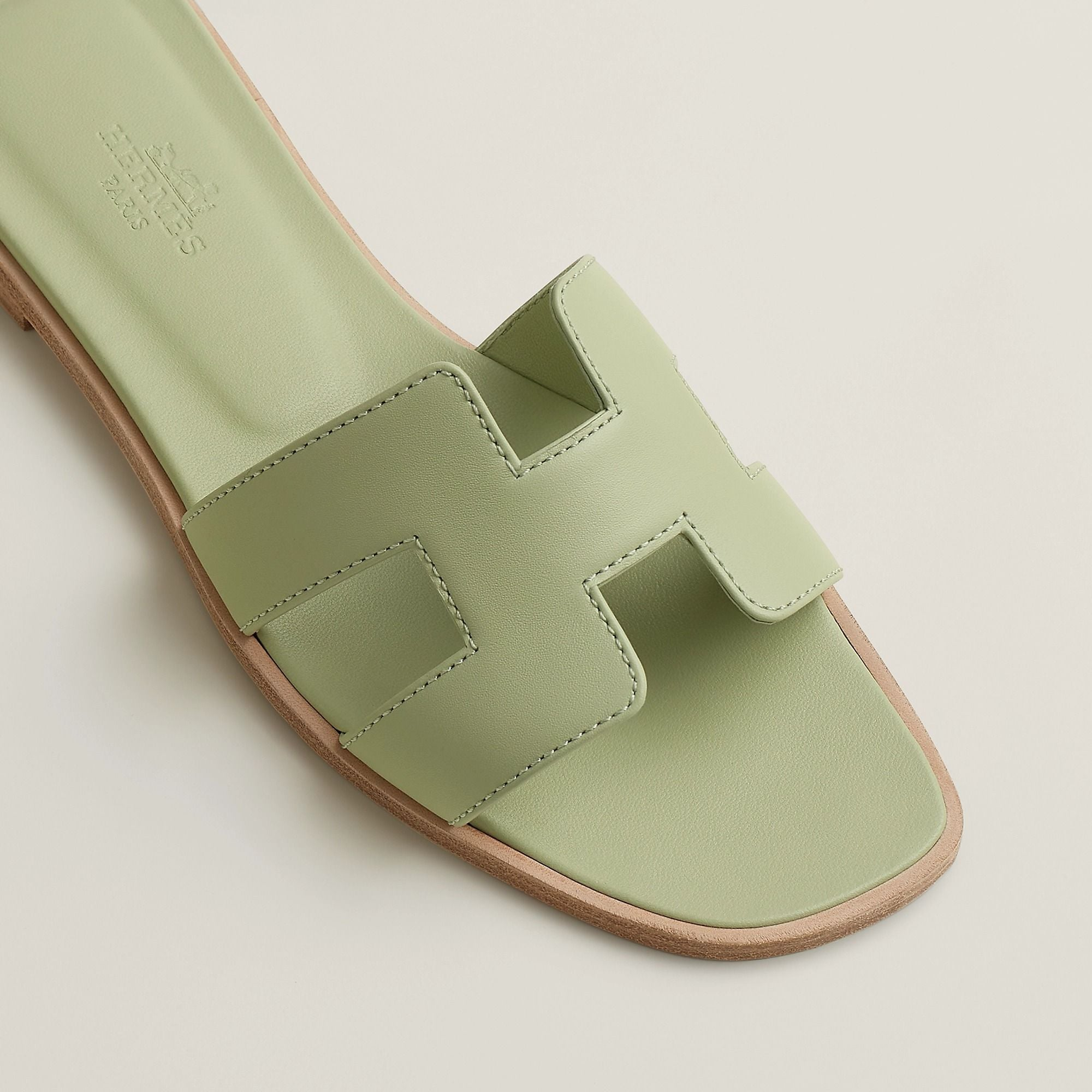 Alternative view of Dép Hermes Oran Sandal 'Vert De Mer' H202230ZvDR375