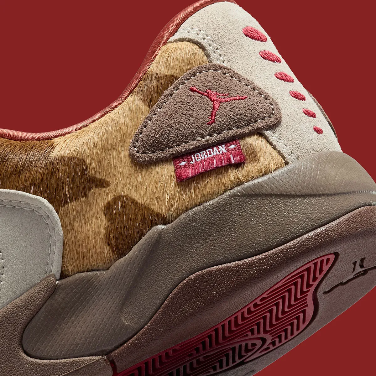 Alternative view of Giày Nike Air Jordan Session ‘Year of the Hors’ IQ1111-262