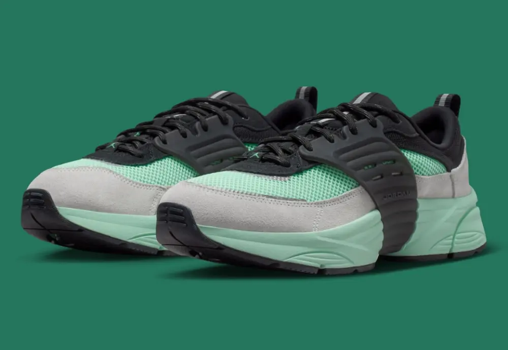 Giày Nike Air Jordan Trunner ‘Black Grey Green Glow’ IB3722-004 - Ảnh 3