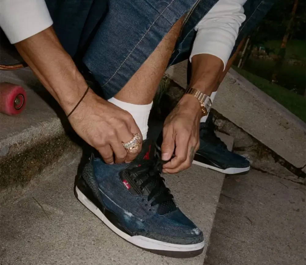 Alternative view of Giày Nike Jordan 3 Retro 'Levi’s Indigo' IH7959-400