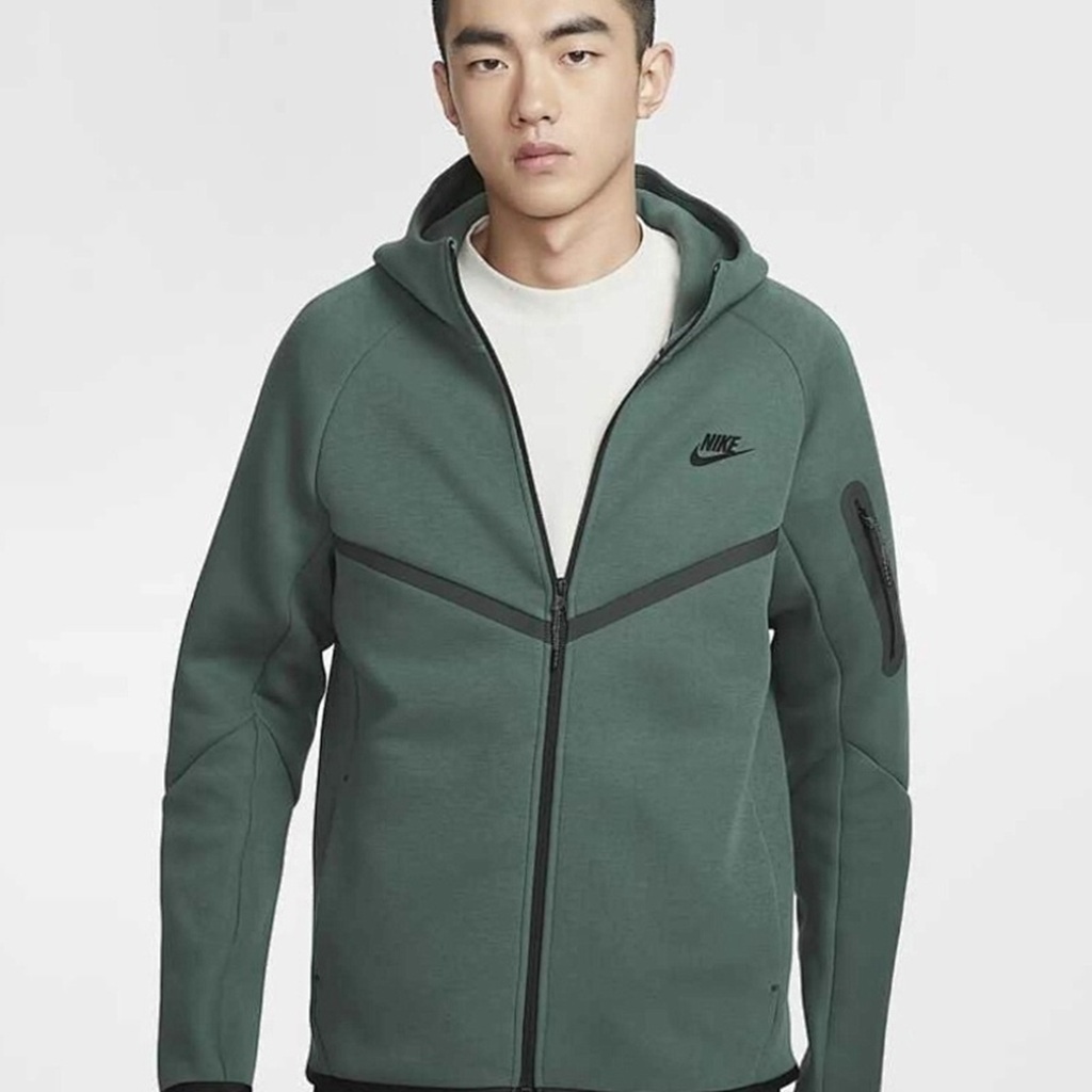 Alternative view of Áo Nike Tech Windrunner training jacket 'Green' HV0950-338